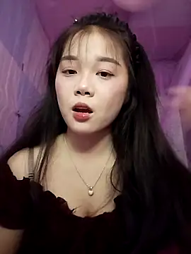 Baa-bee22 online show from April 15, 2026, 1:22 am