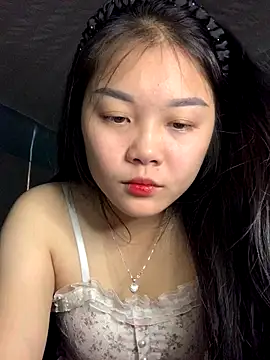 Baa-bee22 online show from December 1, 2025, 4:24 am