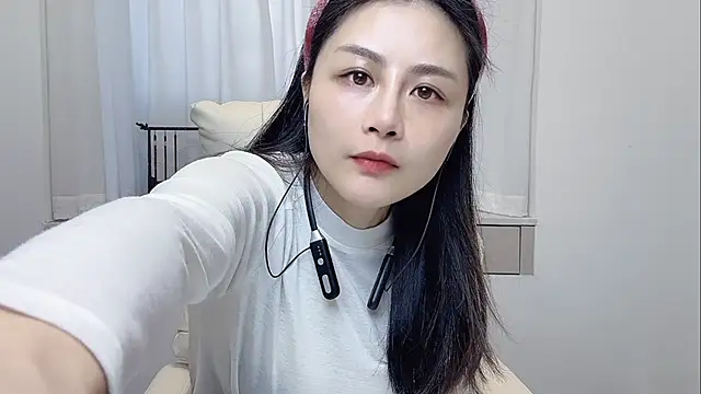 Snapshot of forzen-baby chatting on November 26, 2025, 6:46 am forzen-baby online show from November 26, 2025, 6:46 am