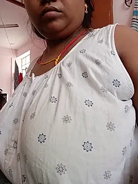 Snapshot of CUTE-LOVE-SWEETS chatting on June 11, 2026, 4:09 am CUTE-LOVE-SWEETS online show from June 11, 2026, 4:09 am