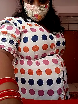 CUTE-LOVE-SWEETS online show from March 31, 2026, 3:41 am