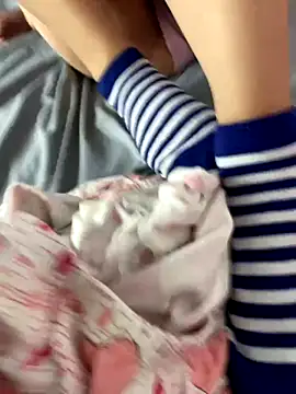 VioleeSaenz online show from November 17, 2025, 6:06 am