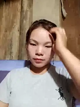 yu-zhen online show from December 19, 2025, 1:24 pm