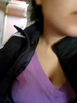 Xiu-L online show from November 25, 2025, 2:56 am