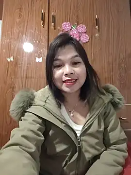 Snapshot of Cover-baa chatting on February 8, 2026, 11:46 pm Cover-baa online show from February 8, 2026, 11:46 pm