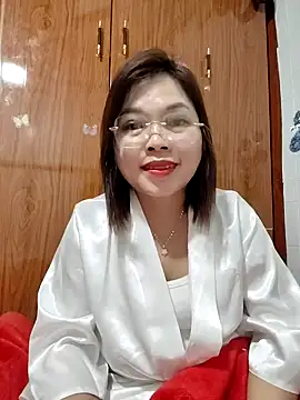 Snapshot of Cover-baa chatting on January 18, 2026, 10:57 pm Cover-baa online show from January 18, 2026, 10:57 pm