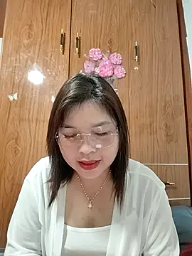 Snapshot of Cover-baa chatting on February 26, 2026, 9:37 pm Cover-baa online show from February 26, 2026, 9:37 pm