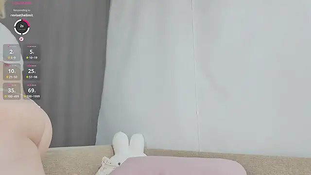 virgiin lily online show from November 30, 2025, 1:12 pm