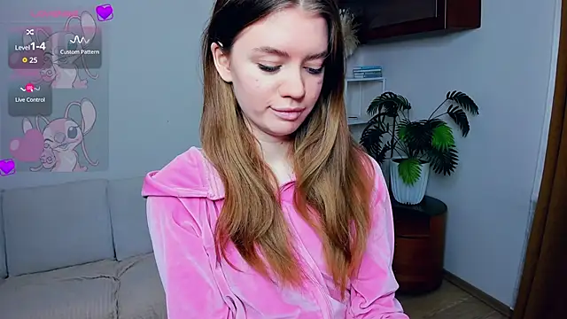 AngelesBenitz online show from February 11, 2026, 7:52 am