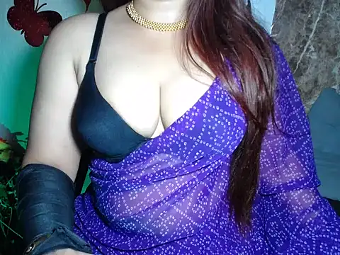 Snapshot of IndiianKriti chatting on May 5, 2026, 4:15 am IndiianKriti online show from May 5, 2026, 4:15 am