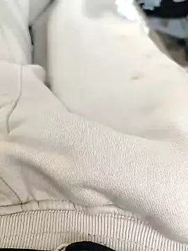 berkkderlerr online show from December 17, 2025, 11:04 am