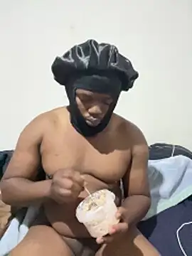 Snapshot of mrcougarfucker chatting on June 2, 2026, 9:48 pm mrcougarfucker online show from June 2, 2026, 9:48 pm
