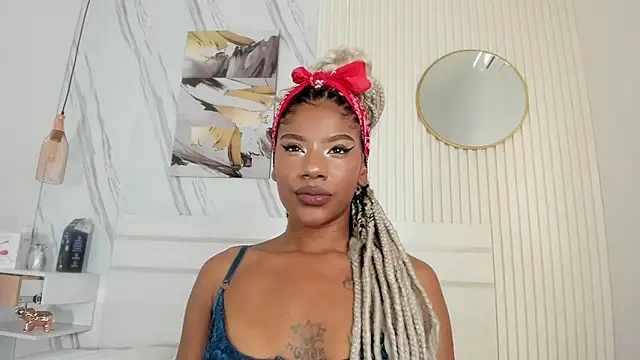 Afro Luna online show from March 5, 2026, 11:51 am