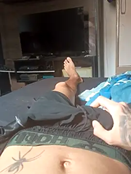 Snapshot of vinitatuado chatting on November 17, 2025, 5:06 pm vinitatuado online show from November 17, 2025, 5:06 pm