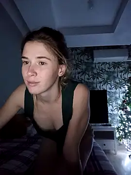 BarniLili online show from December 22, 2025, 11:27 pm