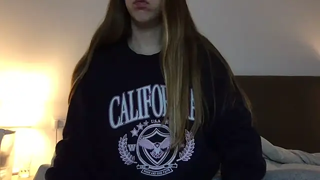 Martimartinaxx online show from March 16, 2026, 10:01 pm