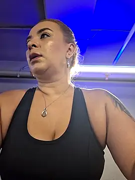 Snapshot of sahara_paker chatting on February 23, 2026, 9:26 pm sahara paker online show from February 23, 2026, 9:26 pm