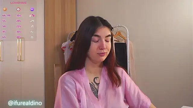 Snapshot of KaKotowski chatting on February 21, 2026, 7:21 am KaKotowski online show from February 21, 2026, 7:21 am