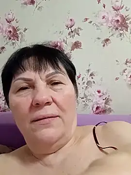 Snapshot of OliviaaSkyy chatting on February 18, 2026, 5:38 am OliviaaSkyy online show from February 18, 2026, 5:38 am