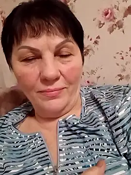 Snapshot of OliviaaSkyy chatting on February 14, 2026, 4:40 pm OliviaaSkyy online show from February 14, 2026, 4:40 pm