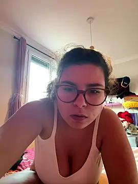 Snapshot of missseduction24 chatting on January 14, 2026, 8:07 am missseduction24 online show from January 14, 2026, 8:07 am