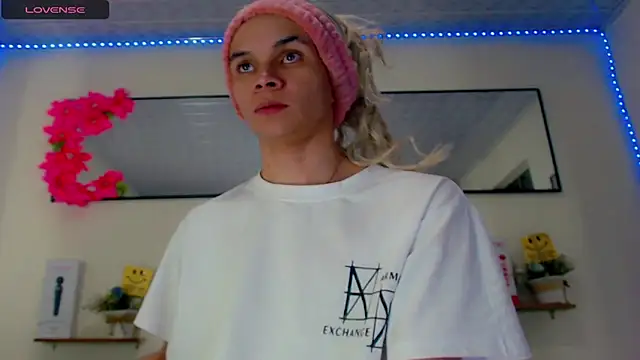 Karla hot777 online show from April 27, 2026, 12:47 pm