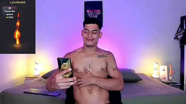 blorelopez online show from March 28, 2026, 12:00 am