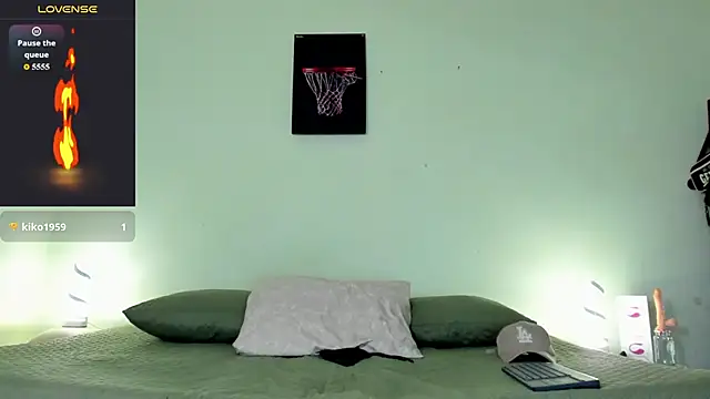 blorelopez online show from March 26, 2026, 12:58 pm