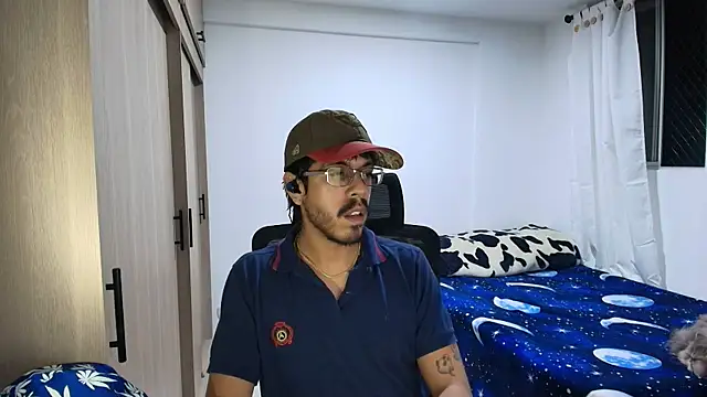 Snapshot of naitt_ chatting on November 29, 2025, 1:50 am naitt online show from November 29, 2025, 1:50 am