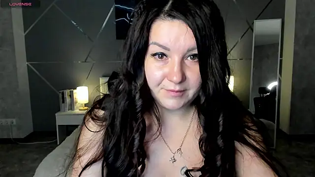 still  her online show from December 5, 2025, 1:05 am