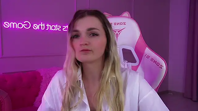 Snapshot of AnnyRaii chatting on February 20, 2026, 6:21 pm AnnyRaii online show from February 20, 2026, 6:21 pm