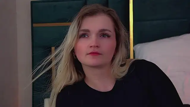 Snapshot of AnnyRaii chatting on February 21, 2026, 6:32 pm AnnyRaii online show from February 21, 2026, 6:32 pm