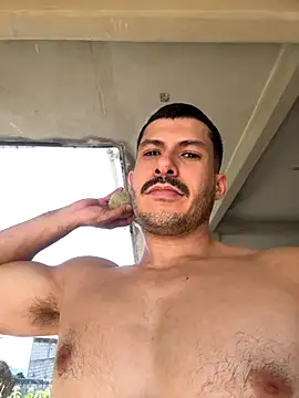 Snapshot of DARG_17 chatting on November 18, 2025, 9:51 pm DARG 17 online show from November 18, 2025, 9:51 pm