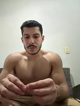 Snapshot of DARG_17 chatting on December 16, 2025, 9:57 am DARG 17 online show from December 16, 2025, 9:57 am