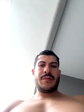 Snapshot of DARG_17 chatting on December 4, 2025, 9:58 pm DARG 17 online show from December 4, 2025, 9:58 pm