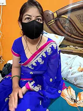 cutestpearl online show from January 10, 2026, 5:52 pm