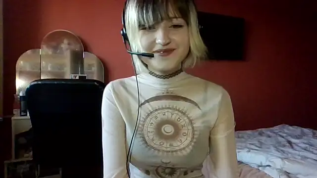 Snapshot of SkylaPorter chatting on November 21, 2025, 11:31 am SkylaPorter online show from November 21, 2025, 11:31 am