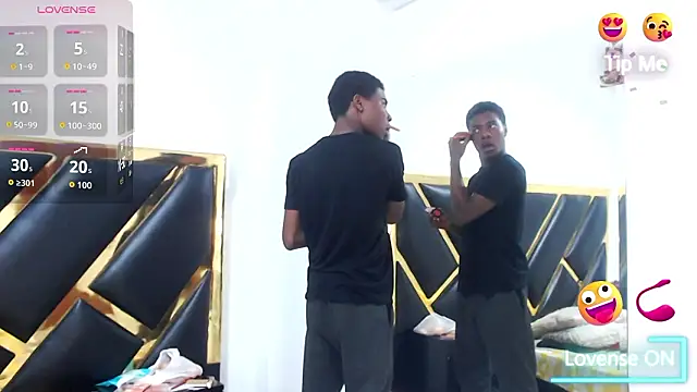 Snapshot of NoahJhonson69 chatting on February 4, 2026, 12:00 pm NoahJhonson69 online show from February 4, 2026, 12:00 pm