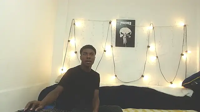 NoahJhonson69 online show from December 17, 2025, 7:19 pm