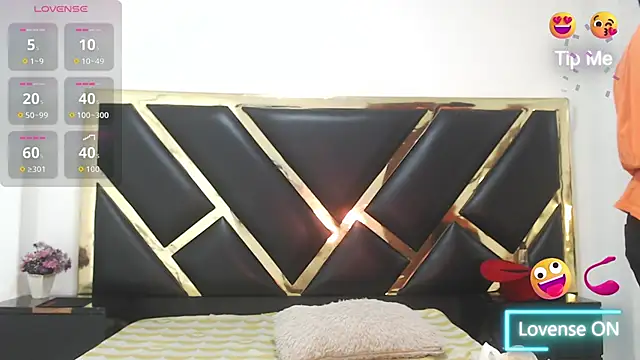 NoahJhonson69 online show from January 11, 2026, 7:10 pm