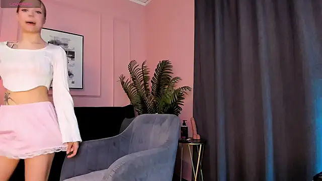 lucy loy online show from April 24, 2026, 11:45 am