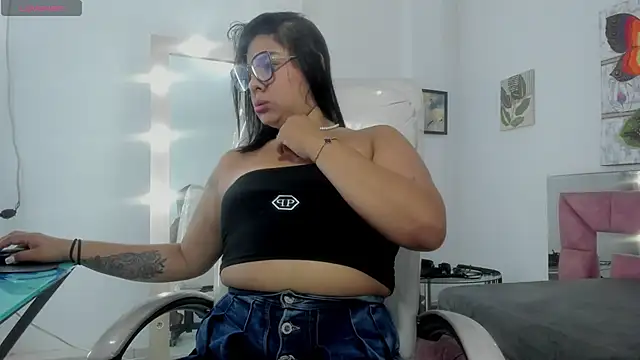 Snapshot of Soffii_clarkk chatting on November 26, 2025, 9:48 pm Soffii clarkk online show from November 26, 2025, 9:48 pm