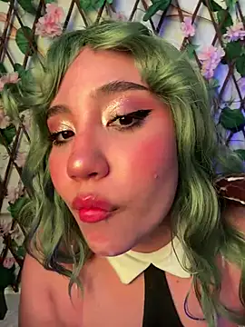 emy eviee online show from March 19, 2026, 6:19 pm