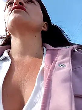 Snapshot of Salome-moon chatting on November 20, 2025, 2:18 pm Salome-moon online show from November 20, 2025, 2:18 pm