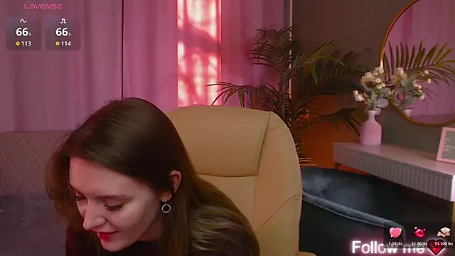 Ursula Andres online show from April 7, 2026, 1:07 am