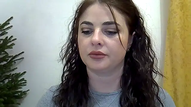 Snapshot of Darkroseq chatting on November 28, 2025, 1:55 pm Darkroseq online show from November 28, 2025, 1:55 pm