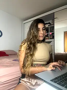 Snapshot of thauanydemontie chatting on November 26, 2025, 8:20 pm thauanydemontie online show from November 26, 2025, 8:20 pm