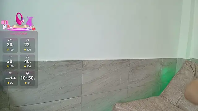 Megan Ivy online show from December 1, 2025, 10:05 am