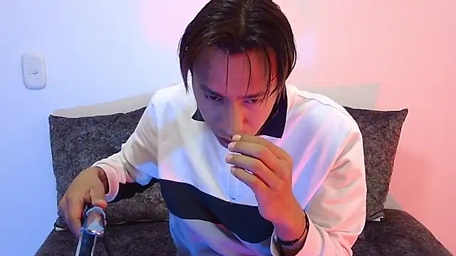 liam  blake online show from November 28, 2025, 6:19 pm