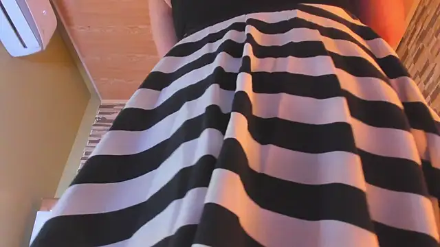 Snapshot of Lilith_Vincent chatting on December 18, 2025, 1:04 pm Lilith Vincent online show from December 18, 2025, 1:04 pm